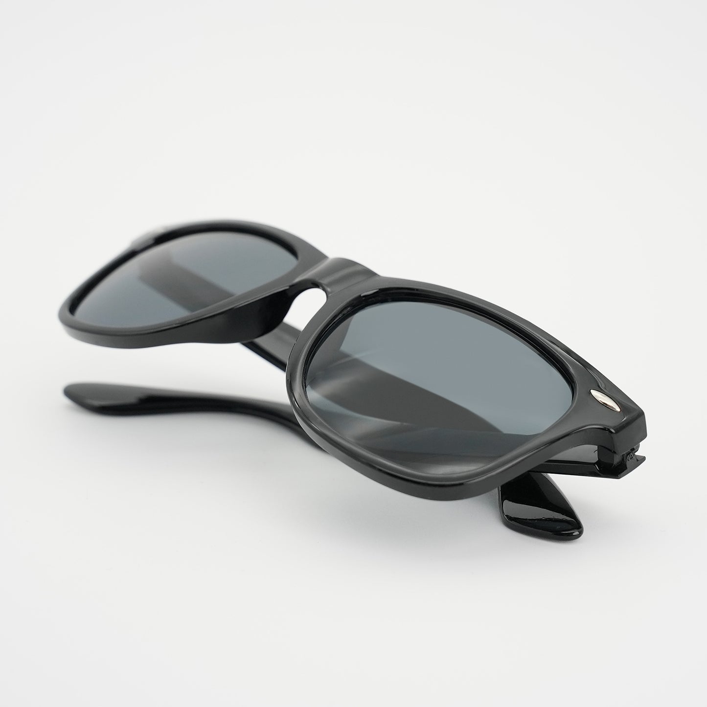 CAE Classic Foldable Sunglasses