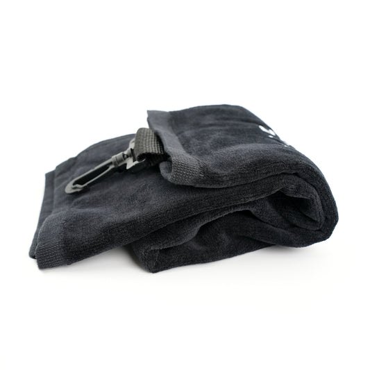 CAE Serviette Golf Noire Brodée Avec Mousqueton